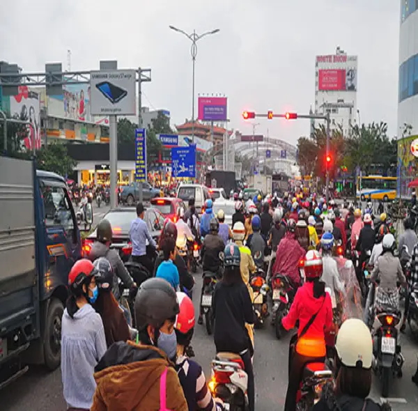 essential-traffic-rules-and-safety-tips-for-cyclists-in-vietnam